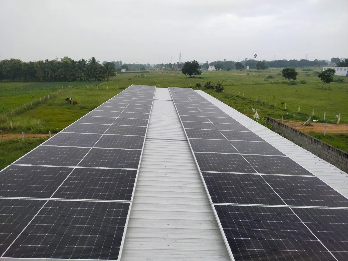 Long warehouse rooftop solar installation