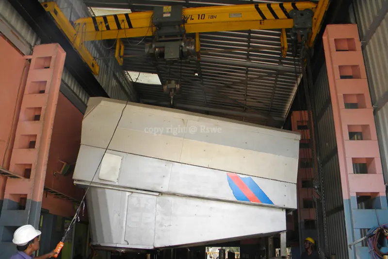 Nacelle handling with EOT crane